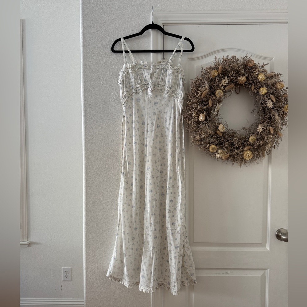 Vintage Floral Nightgown (1940s - 30s)